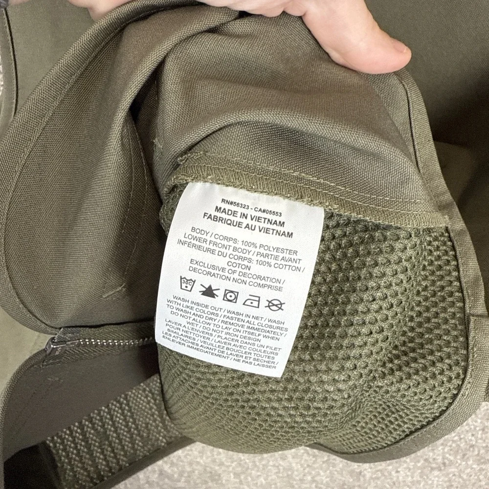 Nike Jordan Essential Vest Olive Green HF9327-222 Men's Medium‎ NEW